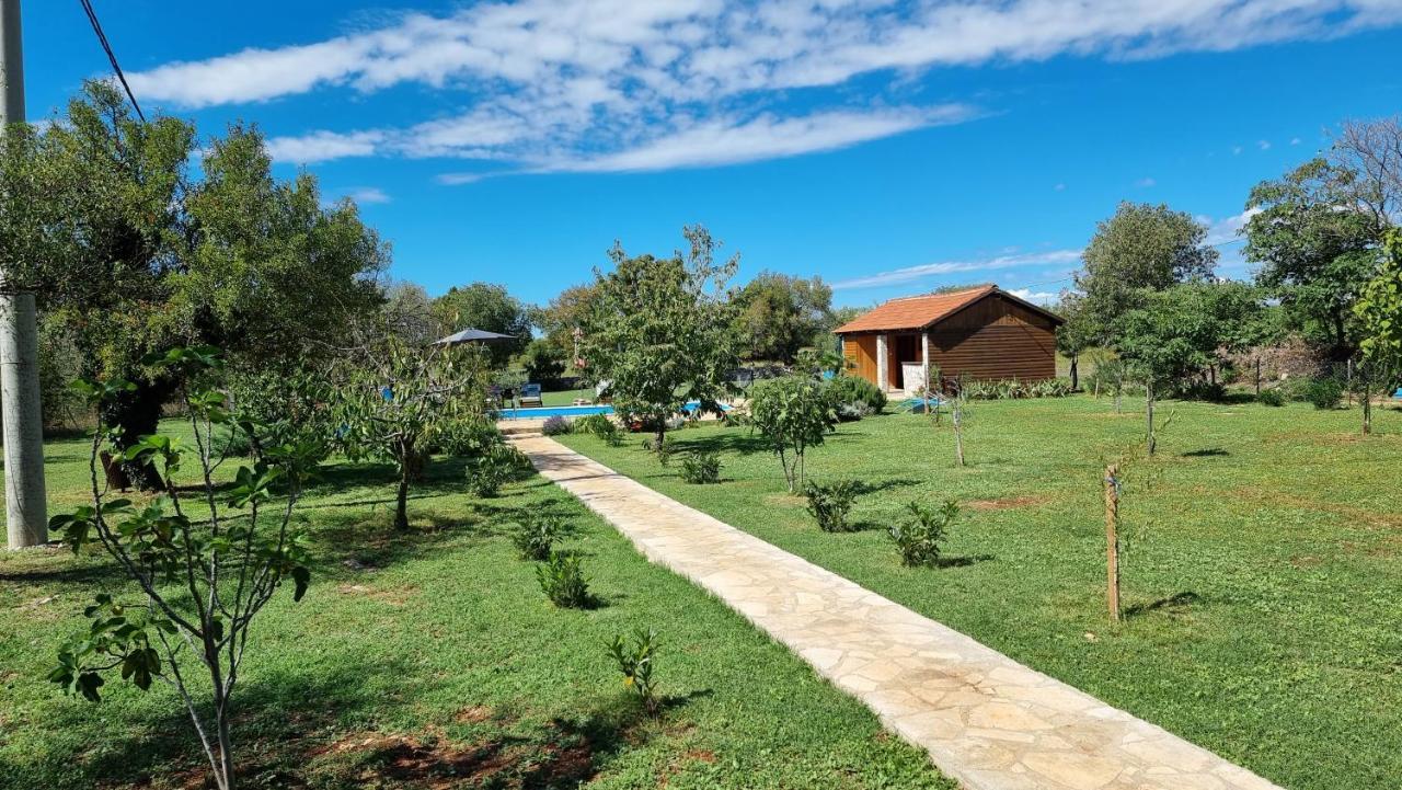Villa Stone Medal Drnis Ngoại thất bức ảnh