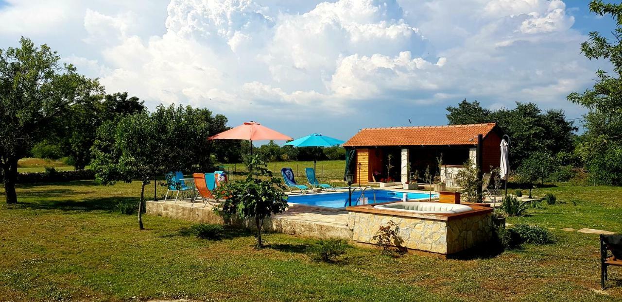 Villa Stone Medal Drnis Ngoại thất bức ảnh