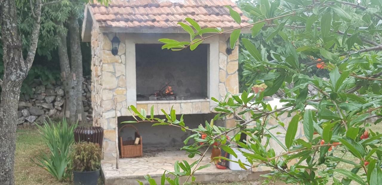 Villa Stone Medal Drnis Ngoại thất bức ảnh